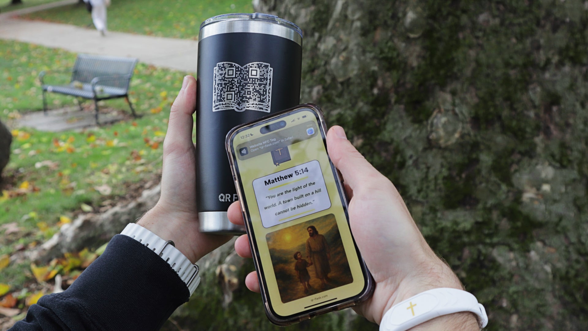 QR Connect smart stickers